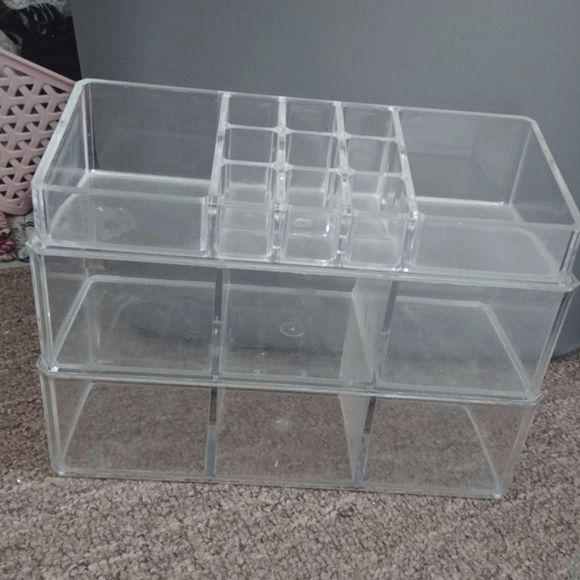 Set of 3 • Trendy Acrylic Plastic Clear Cosmetics Makeup Desk Organizers - Picture 2 of 6
